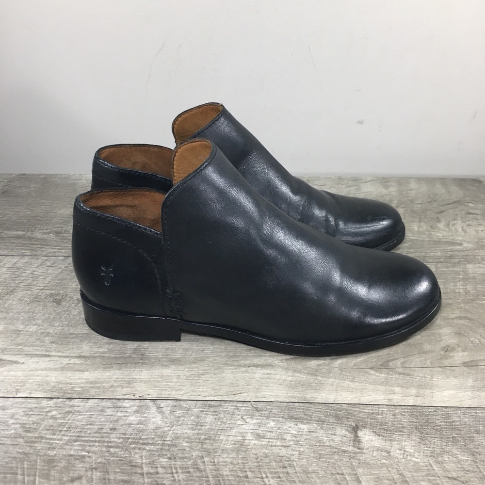 Frye Elyssa Shootie 70236 Womens Black Leather Slip On Short Boot Bootie Size 7